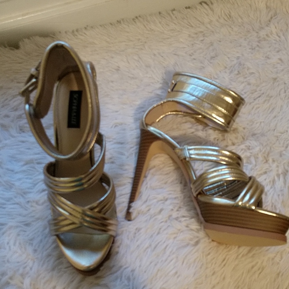 New Sophia & Lee Ankle Wrap Gold Heels sz 9